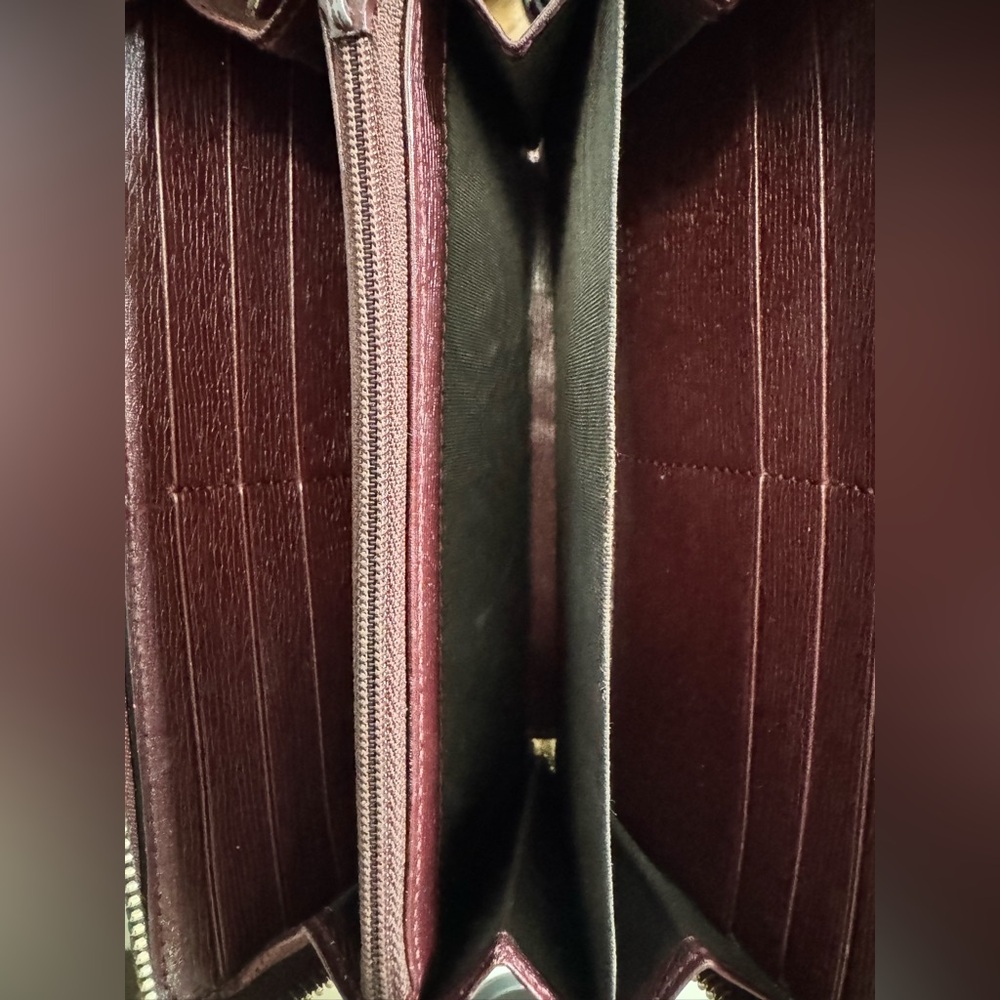 Gucci Betty Heartbeat Abbey 899765-478442 Long Zip Around Wallet - Picture 6 of 9